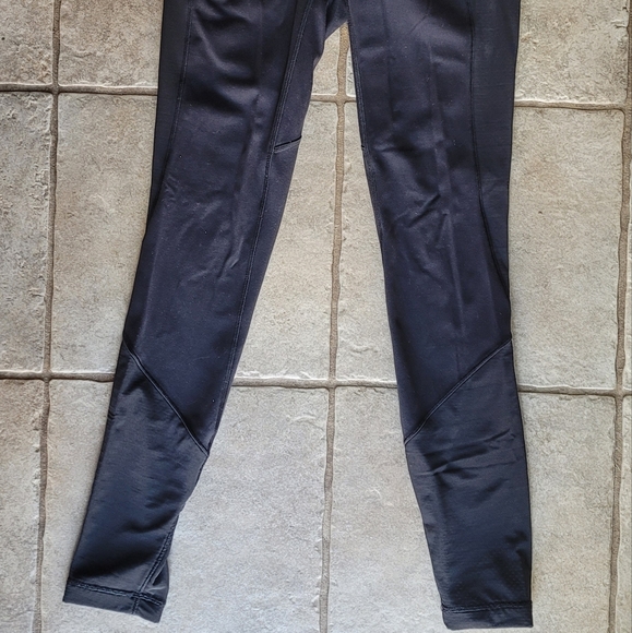 Lululemon leggings - Picture 2 of 9